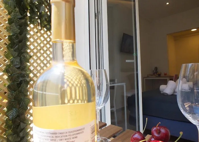 Cozy Apartment At Panormou Metro, Athens City Center