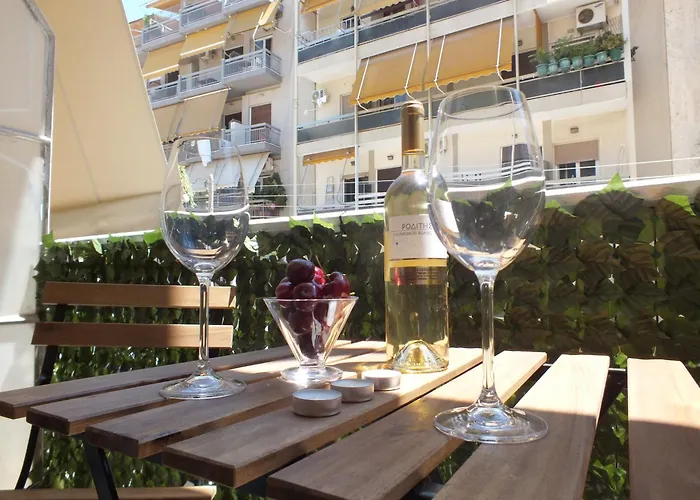 Cozy Apartment At Panormou Metro, Athens City Center
