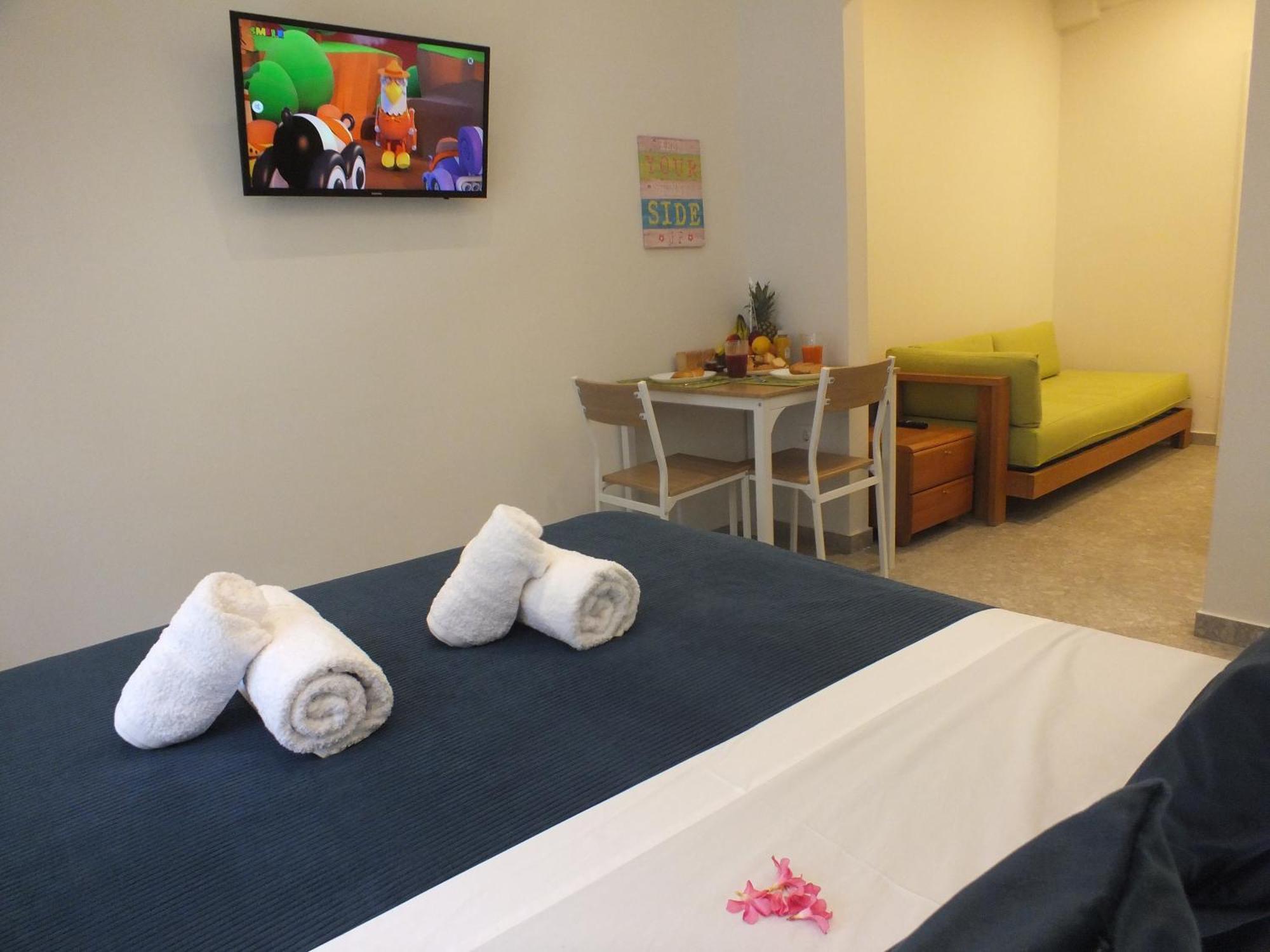 Cozy At Panormou Metro, Center Apartment Athens