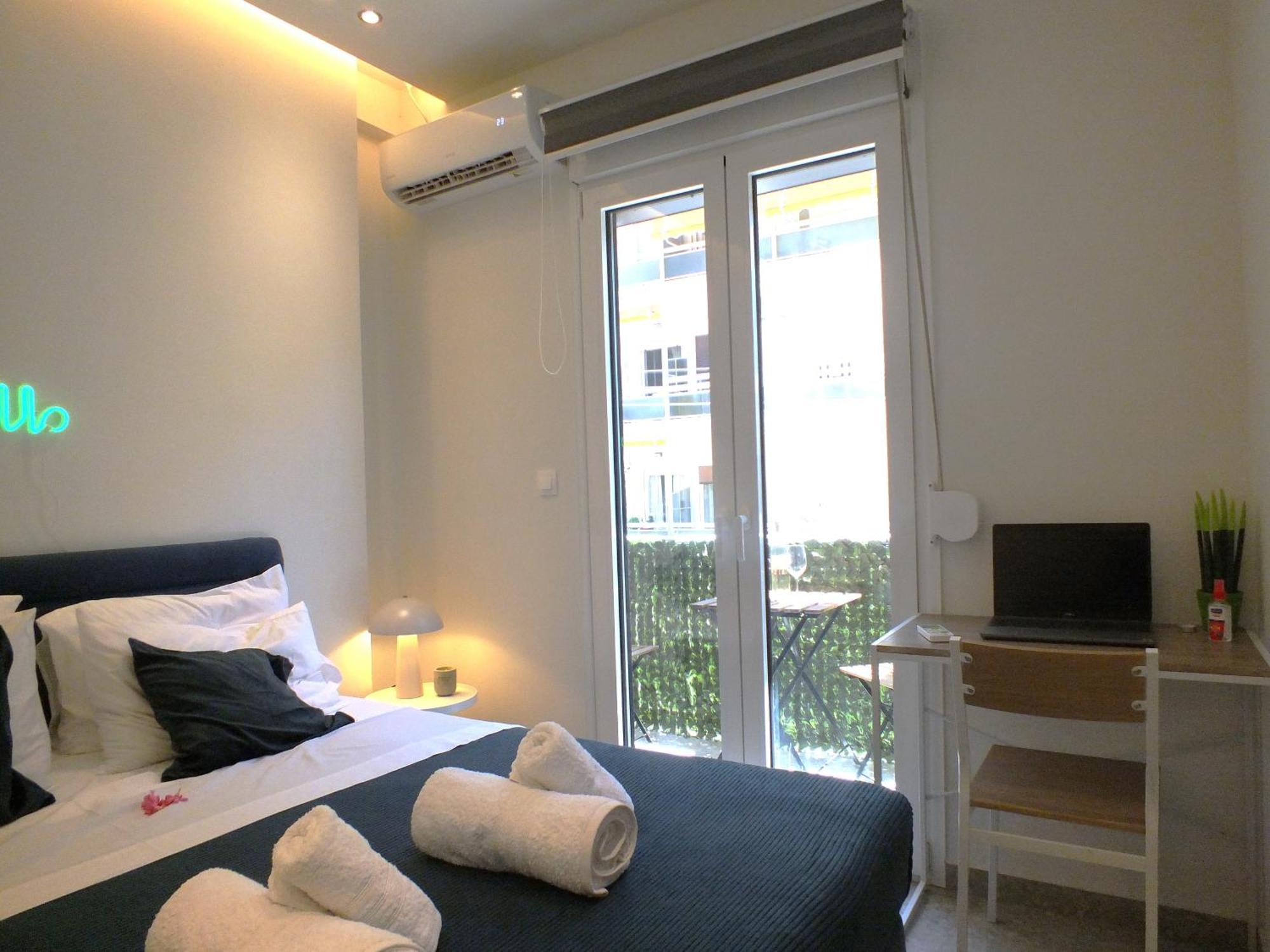 Cozy At Panormou Metro, Center Apartment