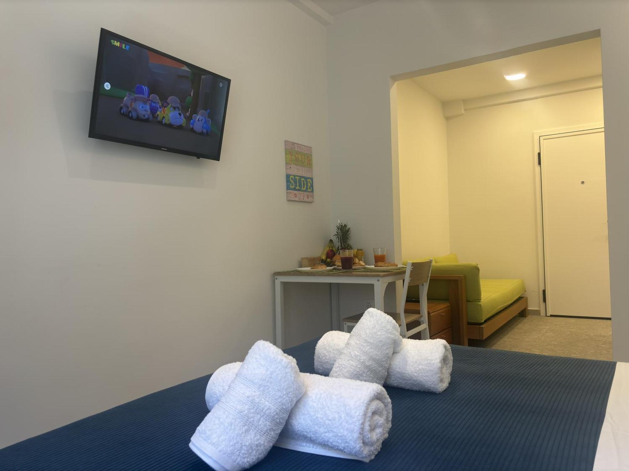 Cozy At Panormou Metro, Center Apartment *